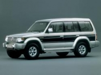  Mitsubishi Pajero II 5D 