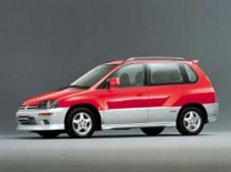  Mitsubishi Space Runner I 