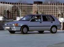  Nissan Sunny III Hatch 